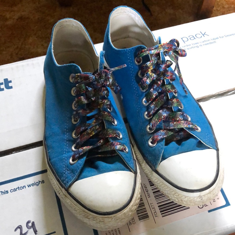 Blue Converse shoes sz 10 with Marvel  comic laces